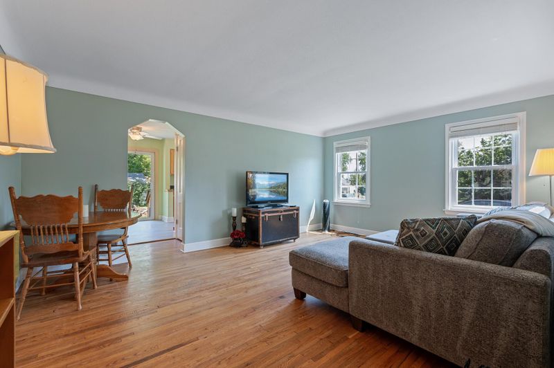 6400 Lombardy Ln, Crystal, MN 55428