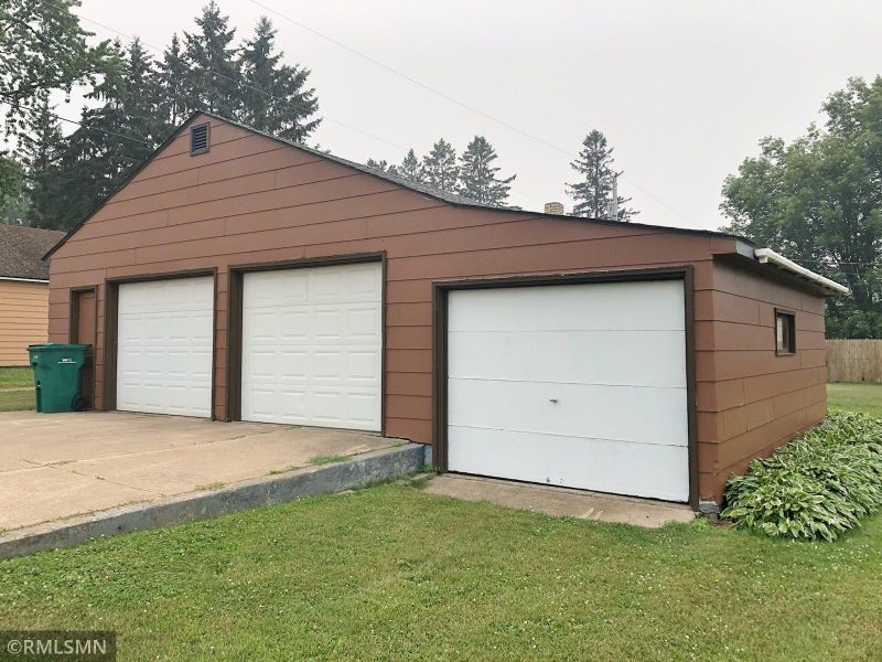 503 5th St NW, Aitkin, MN 56431