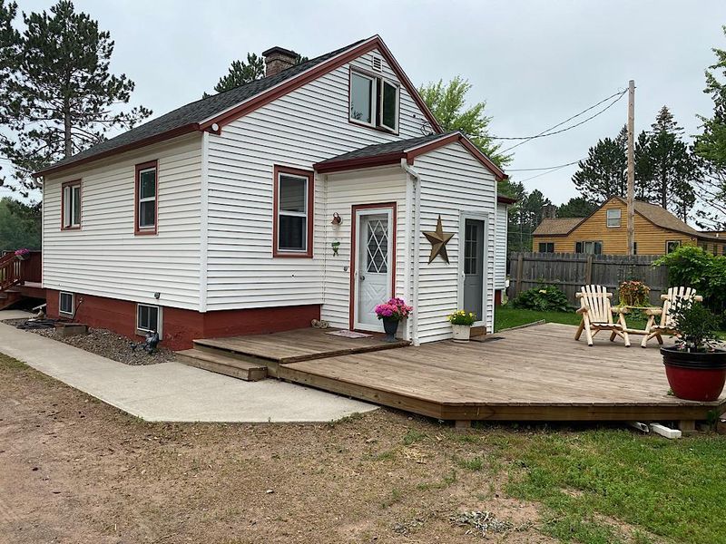 1214 14th St, Cloquet, MN 55720