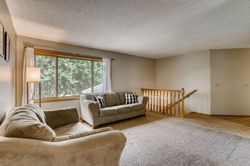 2507 94th Ave N, Brooklyn Park, MN 55444