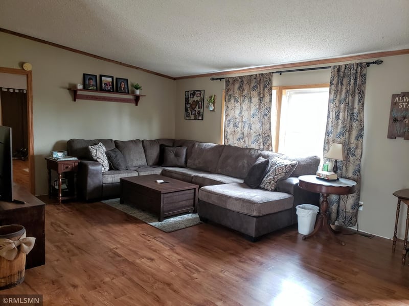107 1st St, Donnelly, MN 56235
