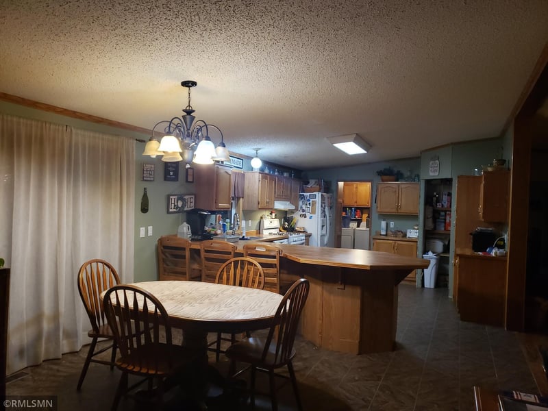 107 1st St, Donnelly, MN 56235
