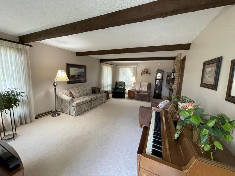 1611 S Shore Dr, Worthington, MN 56187