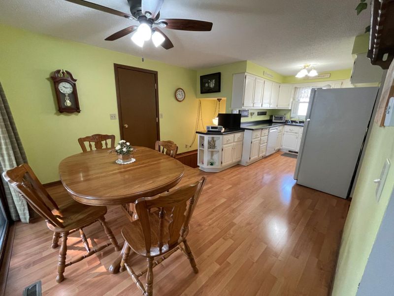 1611 S Shore Dr, Worthington, MN 56187