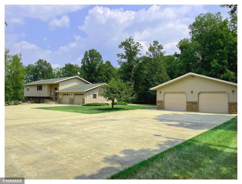 10610 Deer Path Ct NE, Bemidji, MN 56601