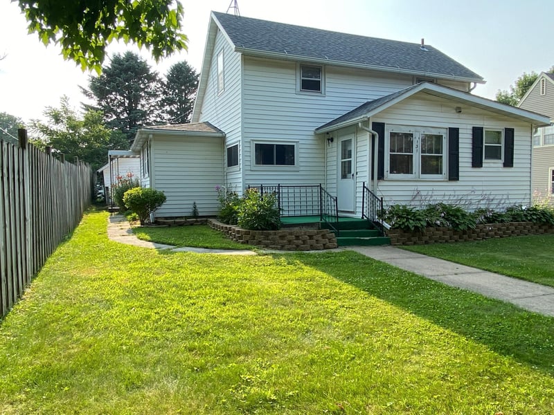 131 Main St S, Wykoff, MN 55990