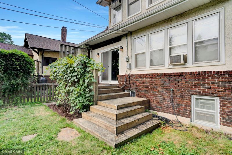 2312 Seabury Ave E, Minneapolis, MN 55406