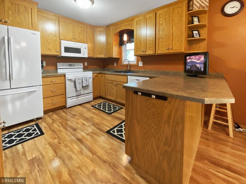 420 Pleasant Ave, Big Lake, MN 55309