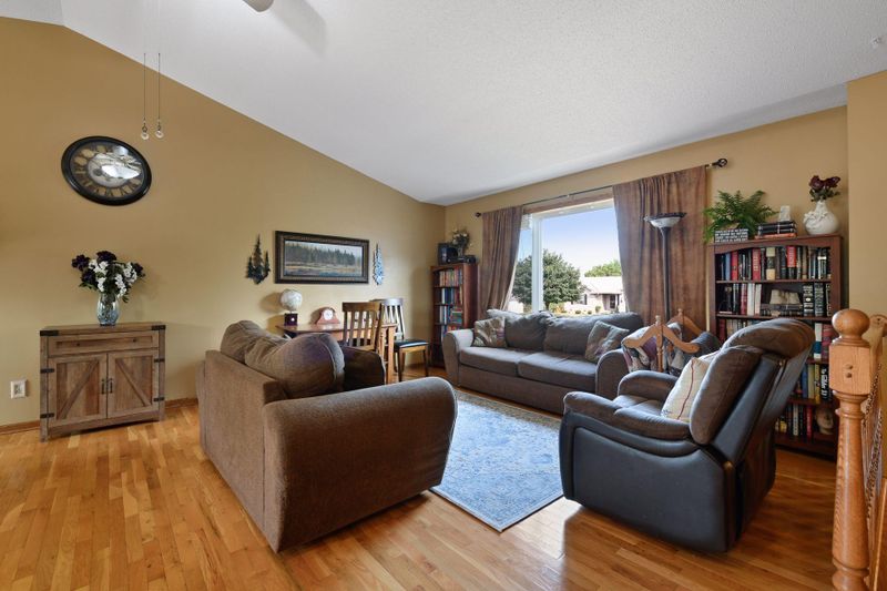 804 Fox Trl, Buffalo, MN 55313