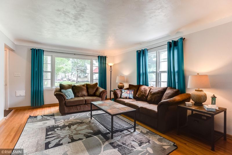 1225 Matilda St, Saint Paul, MN 55117