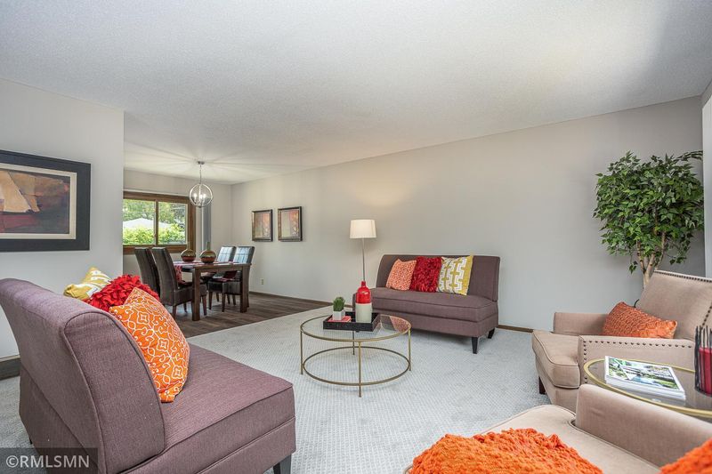 1534 Clarence St, Saint Paul, MN 55106