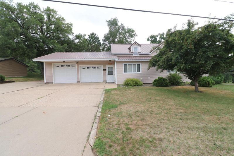509 4th Ave SE, Long Prairie, MN 56347