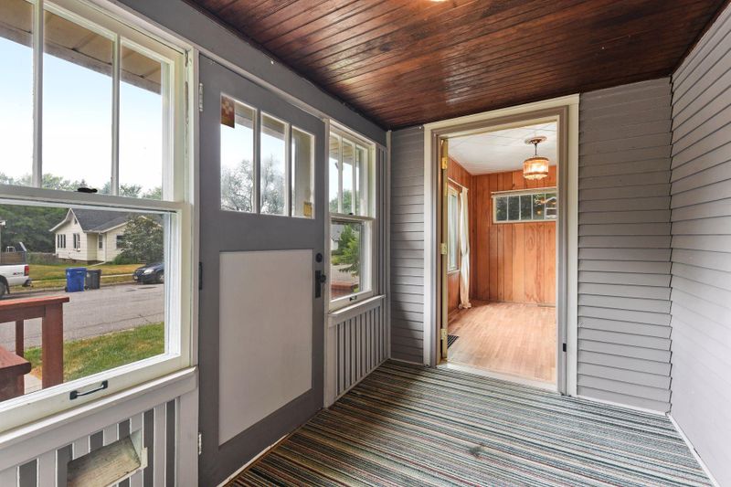 860 Algonquin Ave, Saint Paul, MN 55119