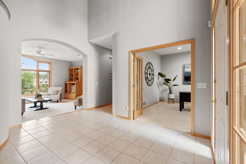 16900 40th Pl N, Plymouth, MN 55446