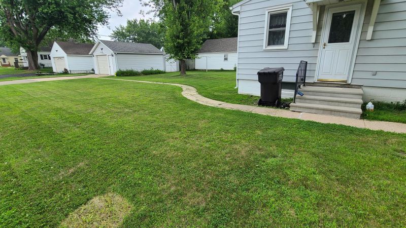1801 4th St NE, Austin, MN 55912