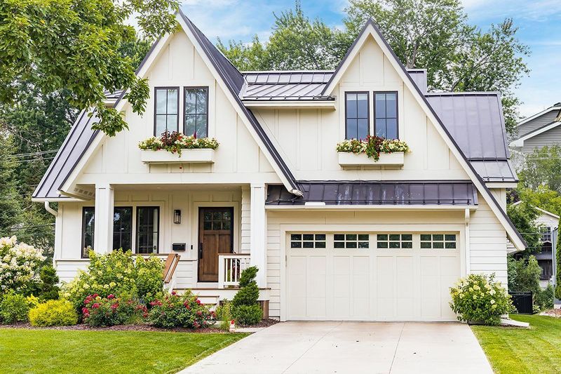 4112 Grimes Ave S, Edina, MN 55416