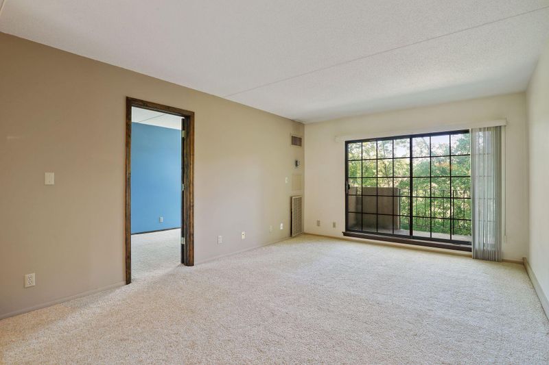 6670 Vernon Ave S #107, Edina, MN 55436