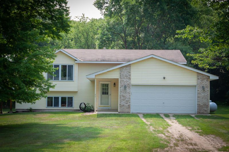 1448 309th Ave NW, Cambridge, MN 55008