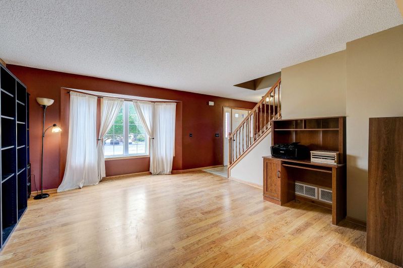 7855 Jorgensen Ave S, Cottage Grove, MN 55016