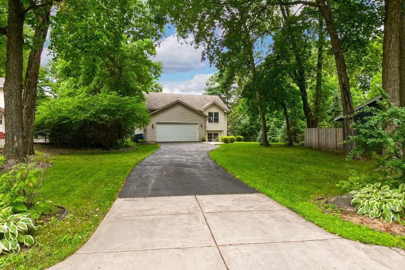 5913 Fairfield Rd, Mound, MN 55364