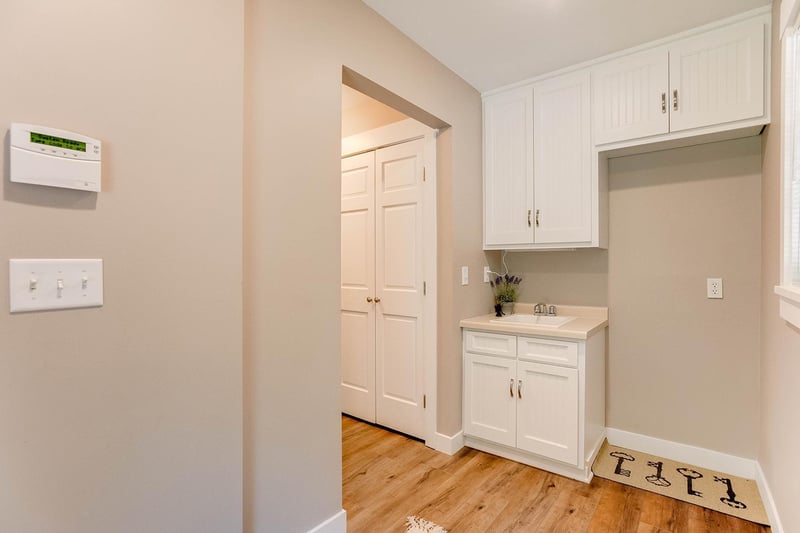 7022 Pilger Ave NW, Annandale, MN 55302