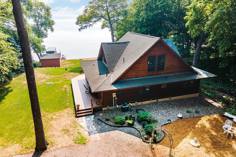7022 Pilger Ave NW, Annandale, MN 55302