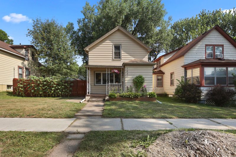 1031 Minnehaha Ave E, Saint Paul, MN 55106