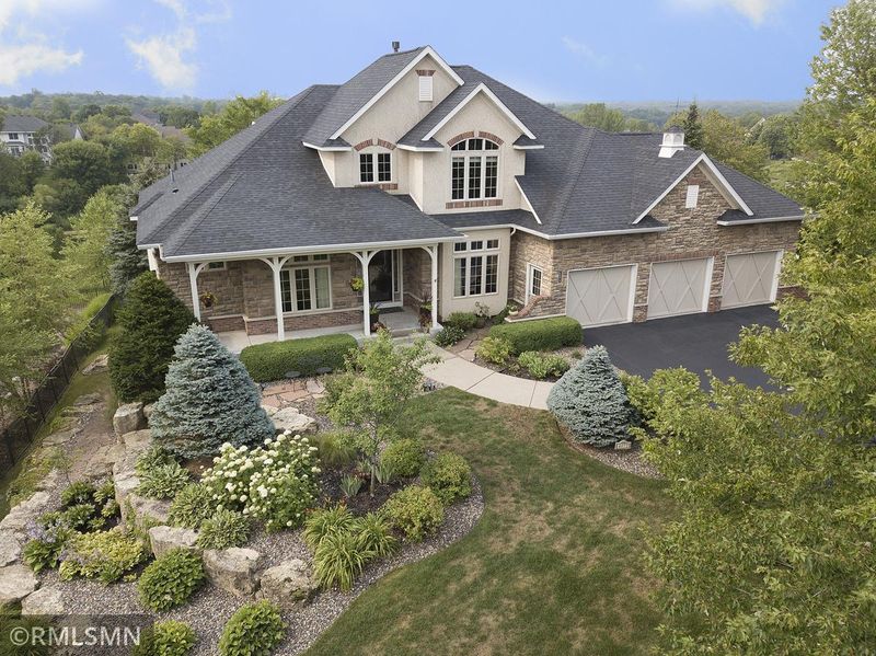 4072 Drumcliffe Cir, Rosemount, MN 55068