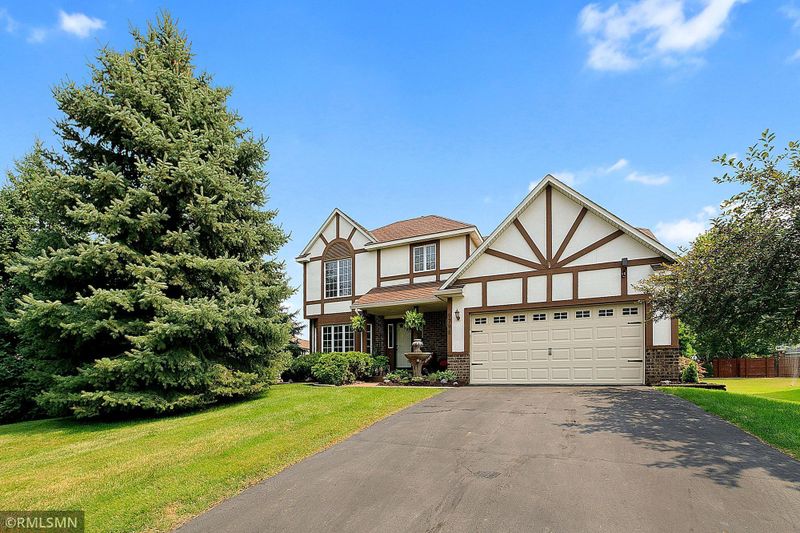 9798 85th St S, Cottage Grove, MN 55016