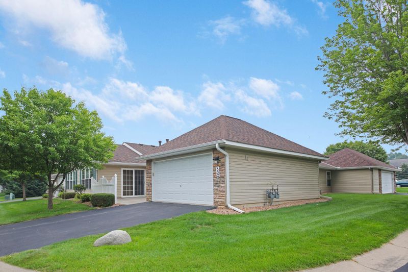 832 Roundhouse St, Shakopee, MN 55379