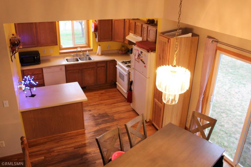 5609 Loon Dr, Big Lake, MN 55309