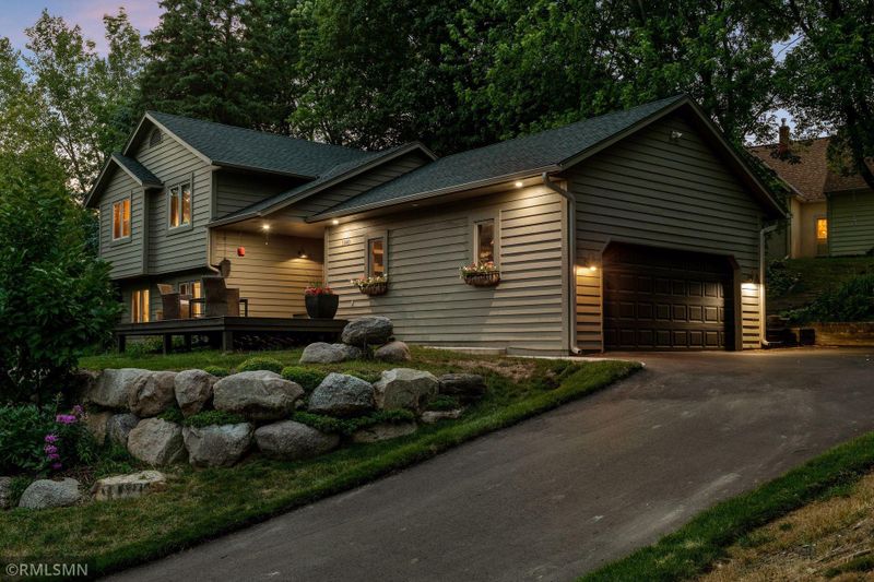 1840 Pheasant Dr, Excelsior, MN 55331