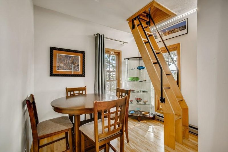 307 Walnut St #6, Saint Paul, MN 55102