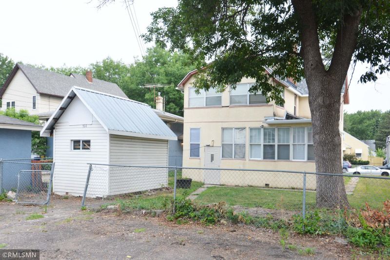 760 Rose Ave E, Saint Paul, MN 55106