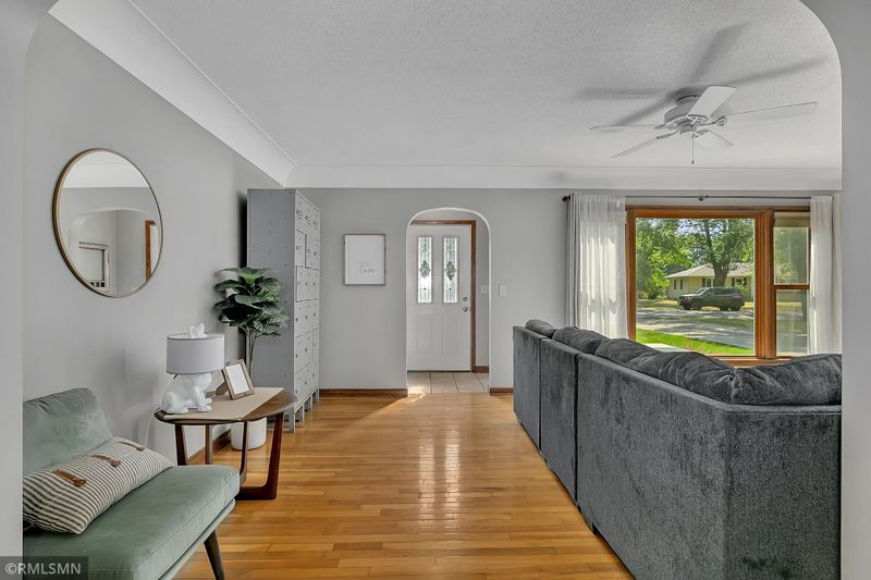 87 Woodhill Rd, Saint Cloud, MN 56301