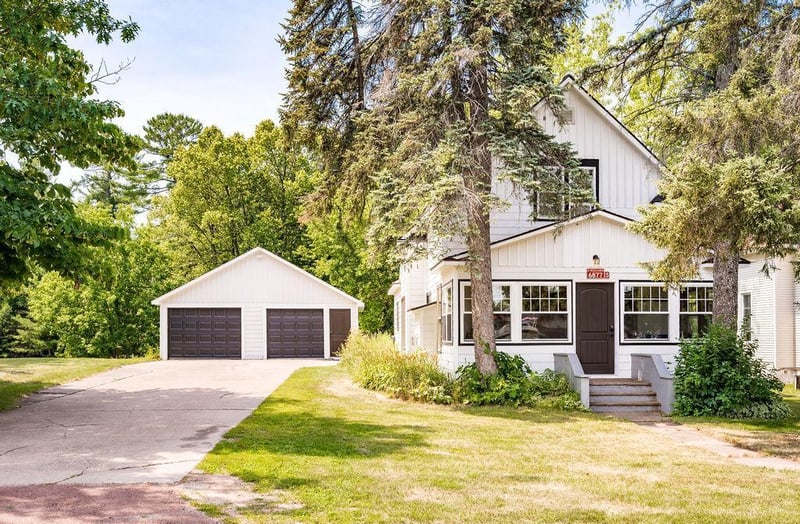 6877 1st Ave W, Lake Nebagamon, WI 54849