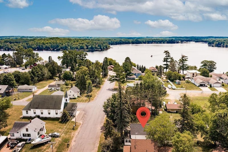 6877 1st Ave W, Lake Nebagamon, WI 54849