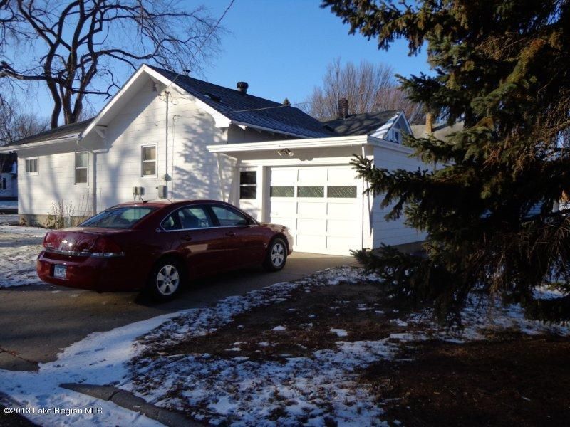 704 W Laurel Ave, Fergus Falls, MN 56537