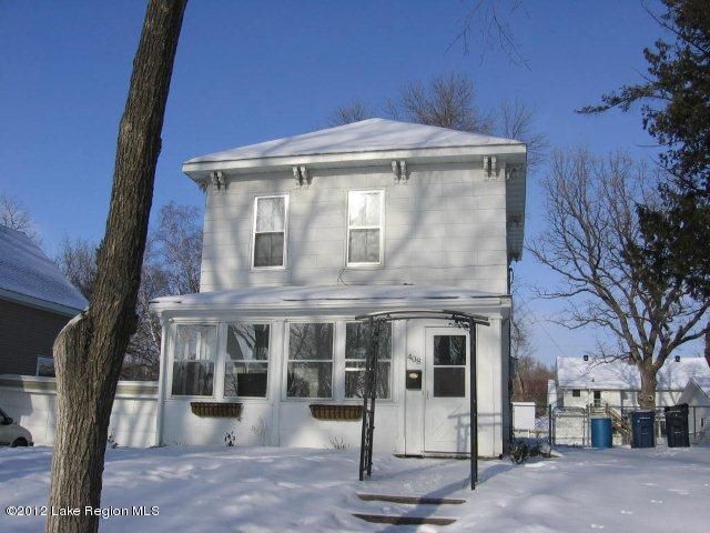 408 Spruce St, Fergus Falls, MN 56537
