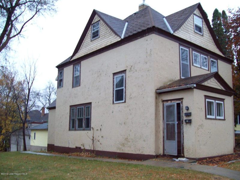 533 W Cavour Ave, Fergus Falls, MN 56537