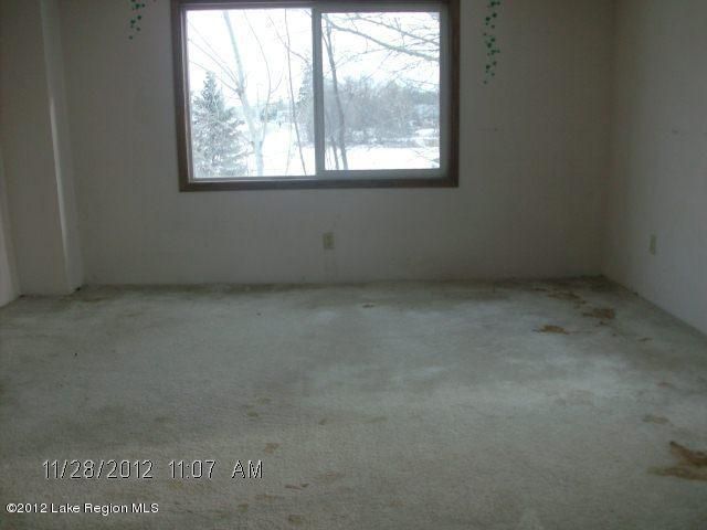 308 E 3rd Ave, Hewitt, MN 56453