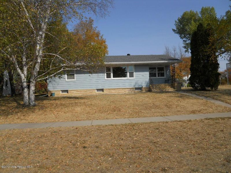 304 W Summit St, Battle Lake, MN 56515