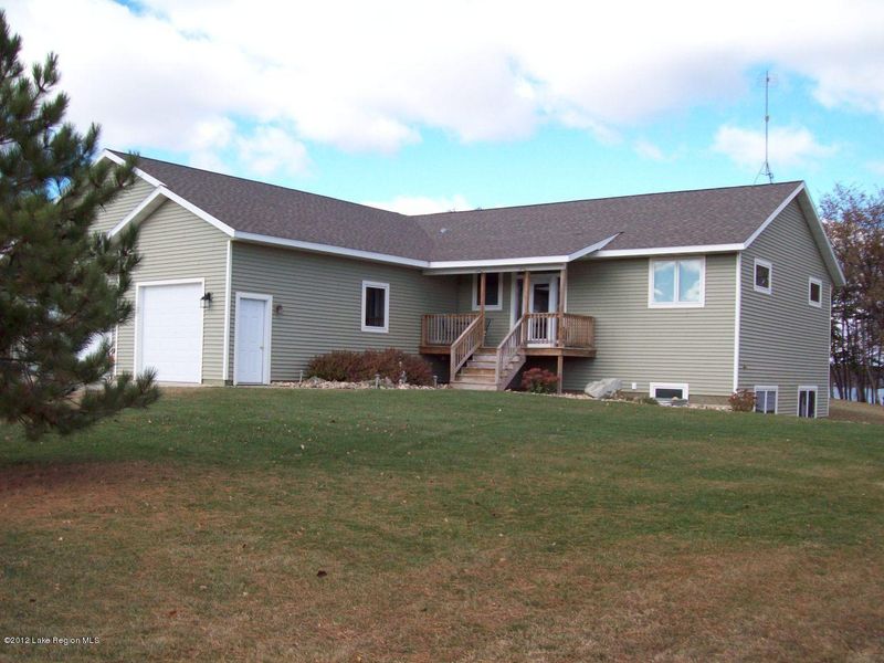 35409 Rolling Hills Dr, Underwood, MN 56586
