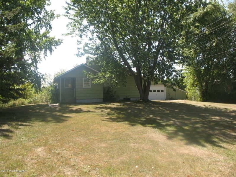 1000 E Summit, Fergus Falls, MN 56537