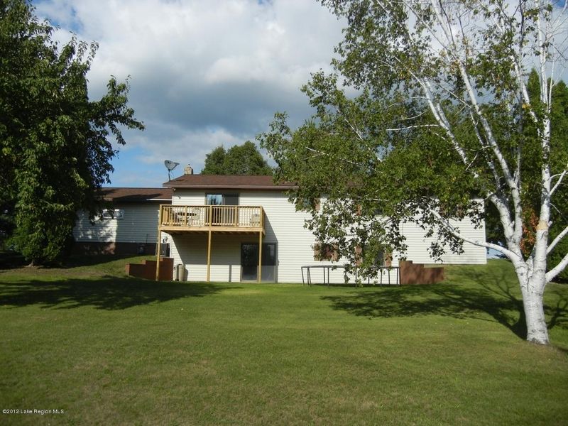 105 Sunset Dr, Ottertail, MN 56571