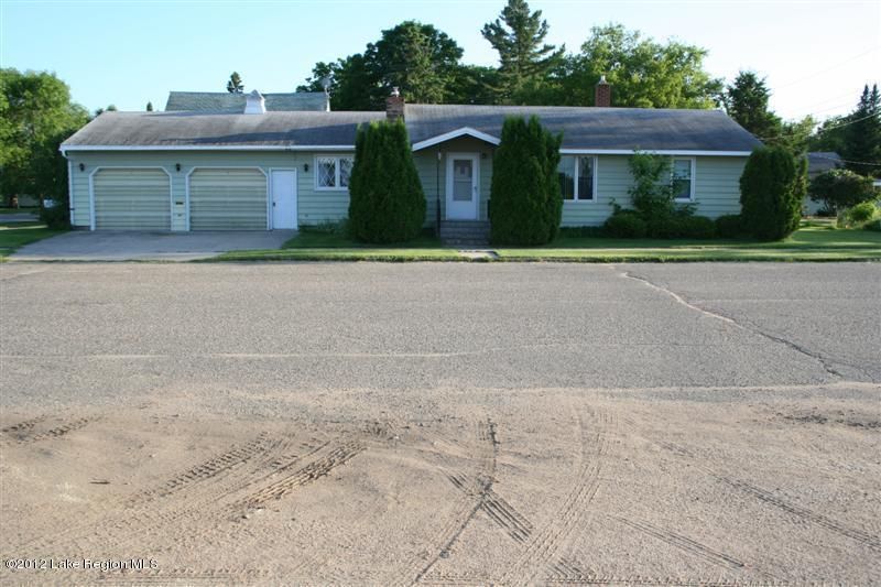 11 2nd Ave, Verndale, MN 56481