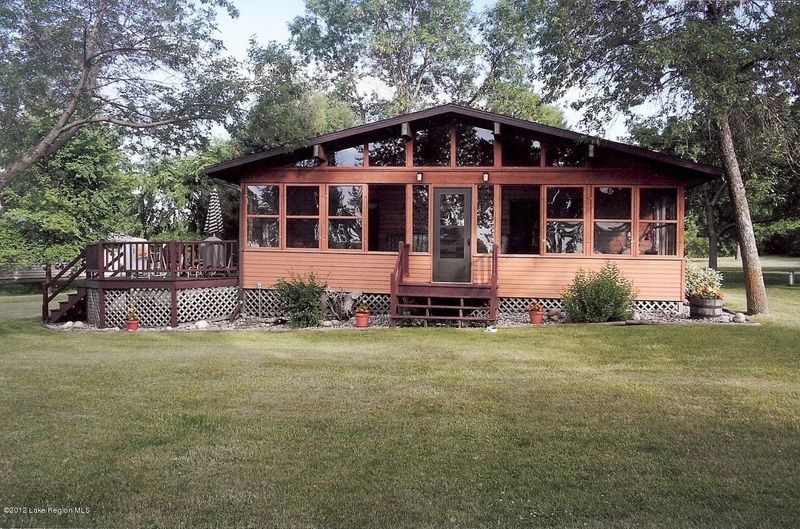 30701 Wrigley Cir, Vergas, MN 56587
