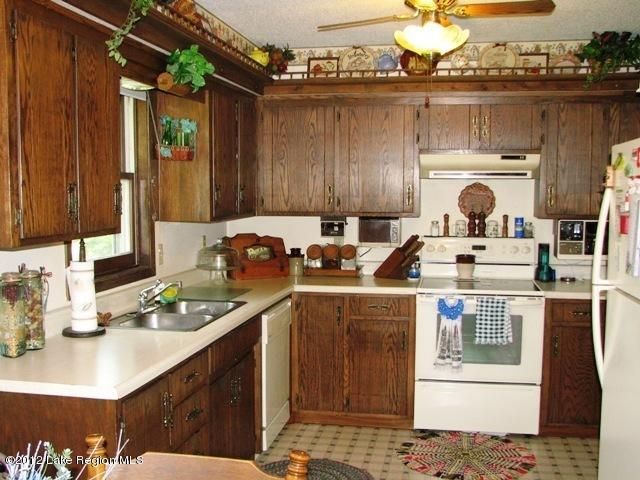 534 SW 8th St, Perham, MN 56573