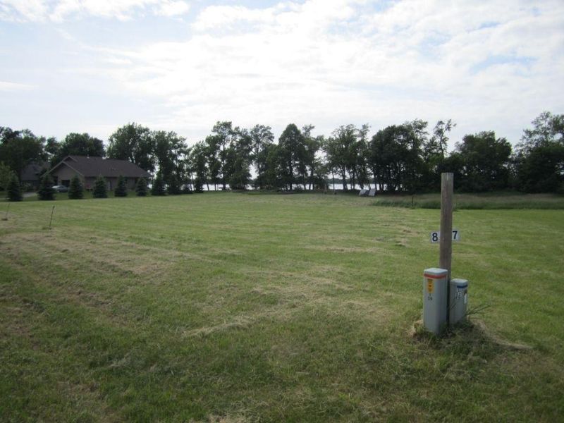 LOT 8 E Big Mcdonald Dr, Dent, MN 56528