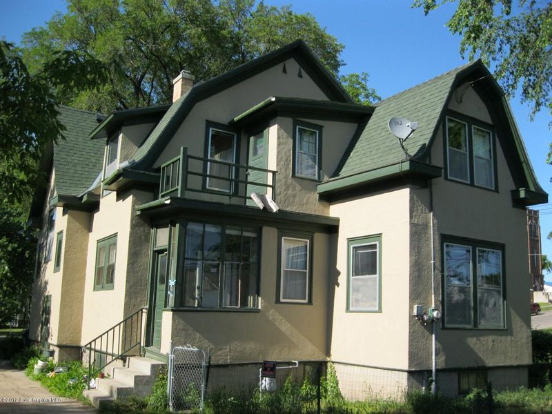 319 W Cavour Ave, Fergus Falls, MN 56537